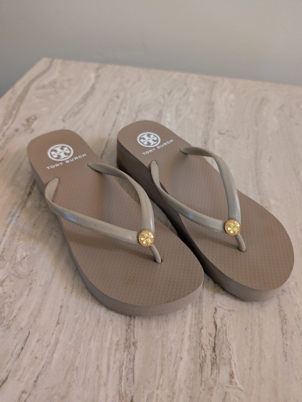 Tory Burch Women's Tan Platform Wedge Heel Flip Flop Sandals Size 6.5M